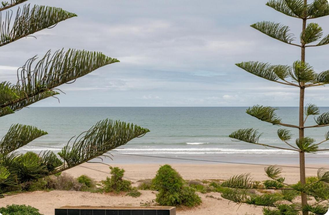 Ocean Breeze ,See View Apartment L'Oasis Exterior foto